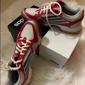 Adidas womens Adituff Tennis Volleyball sneakers.